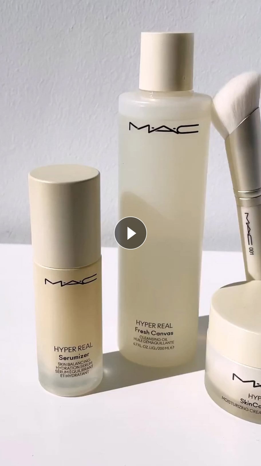Hyper Real Fresh Canvas Cream-To-Foam Cleanser | MAC Cosmetics